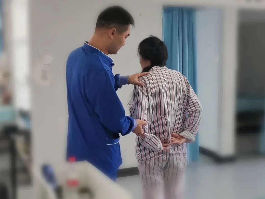 1747275597856476.jpg 077cfaf1fc4070c5819e928c2ec6a5b.jpg